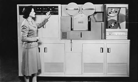 picture of computers from 1950.